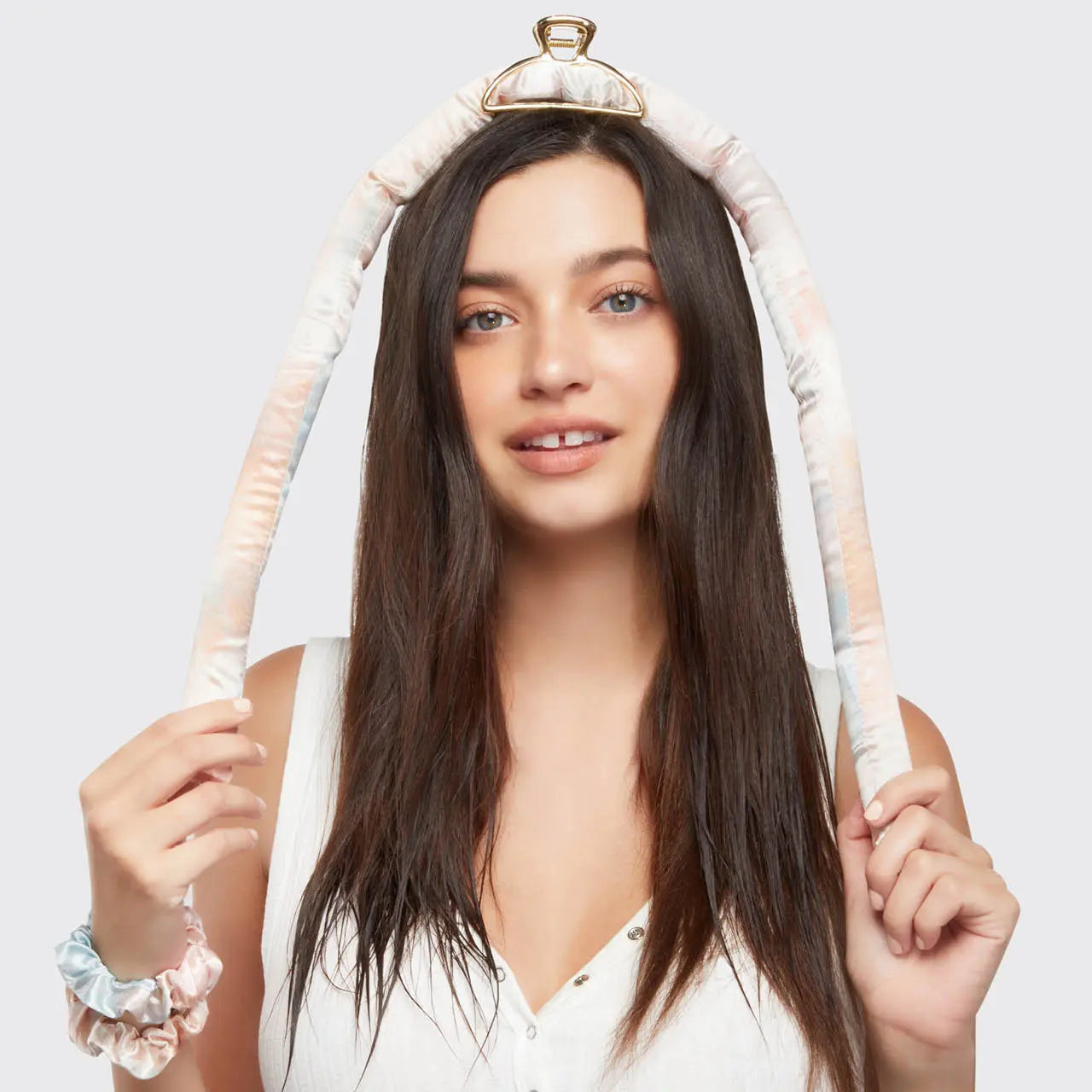Wake Up with Perfect Salon Waves: Heatless Satin Curling Set