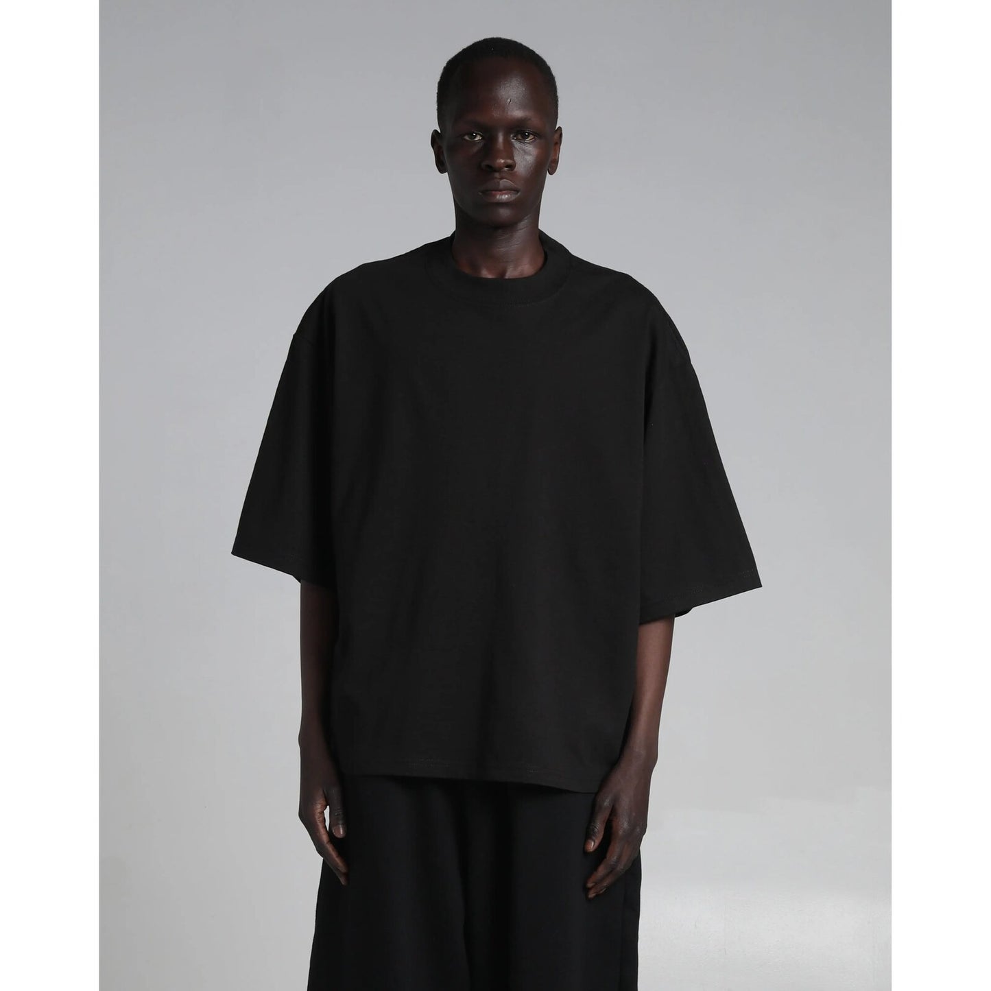 The Ultimate Streetwear Standard: 7.5 oz Max Heavyweight T-Shirt
