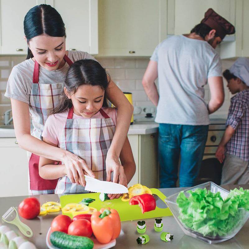 Safe Kitchen Tools for Toddlers – Real Cooking, Zero Cuts!